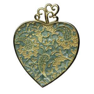 Beautiful Cynthia Rowley Heart Trinket Dish
